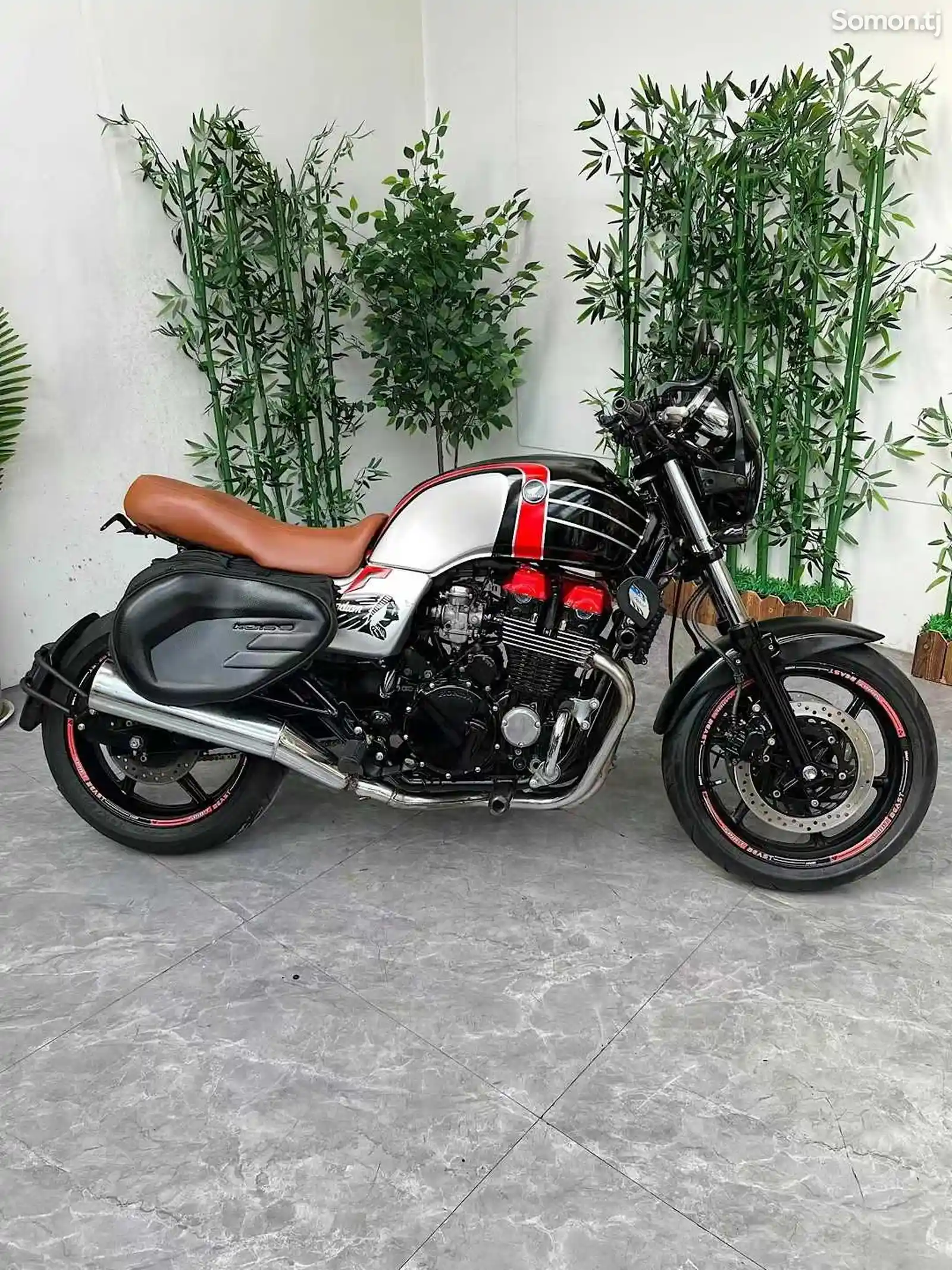 Мотоцикл Honda CB750cc на заказ-3