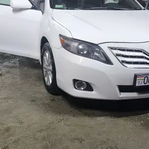 Toyota Camry, 2010