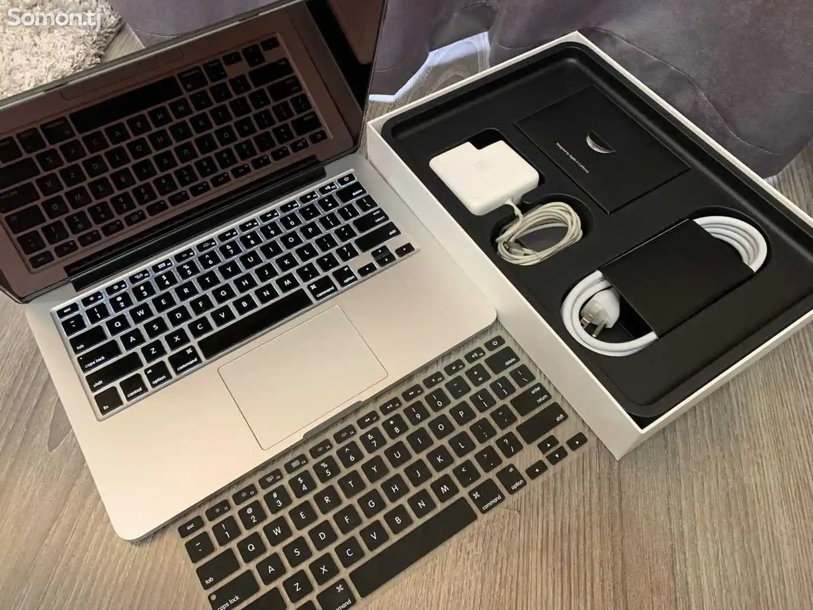 Ноутбук MacBook Pro 13, 256/8gb-1