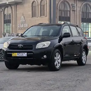 Toyota RAV 4, 2008