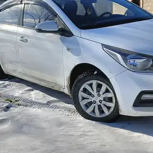 Hyundai Solaris, 2017