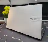 Ноутбук Asus Vivobook Ryzen 5-7520U-9