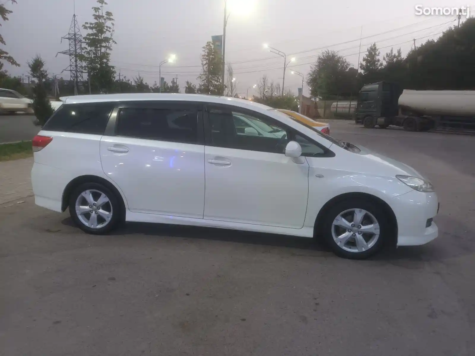 Toyota Wish, 2009-2