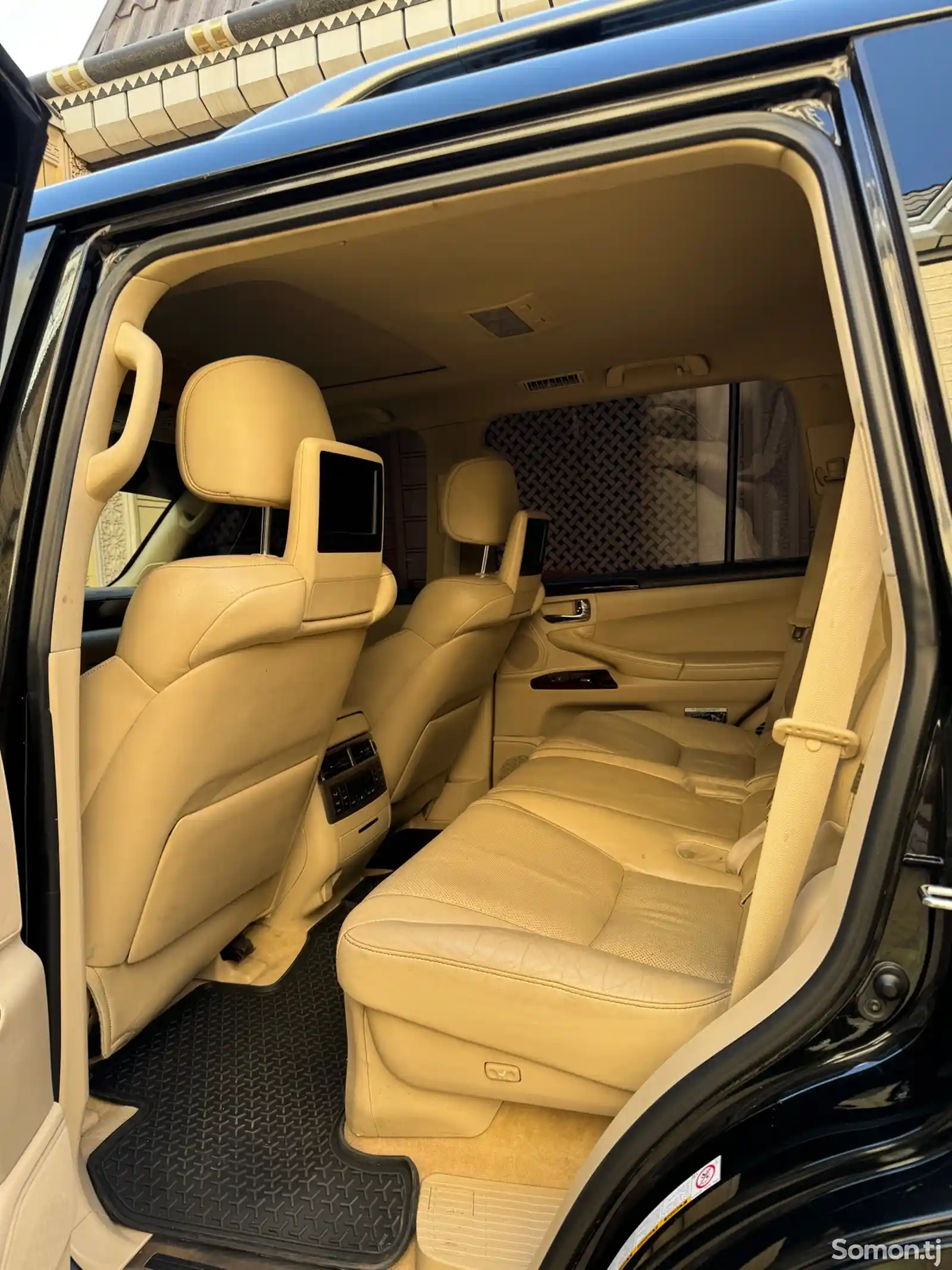 Lexus LX series, 2013-8