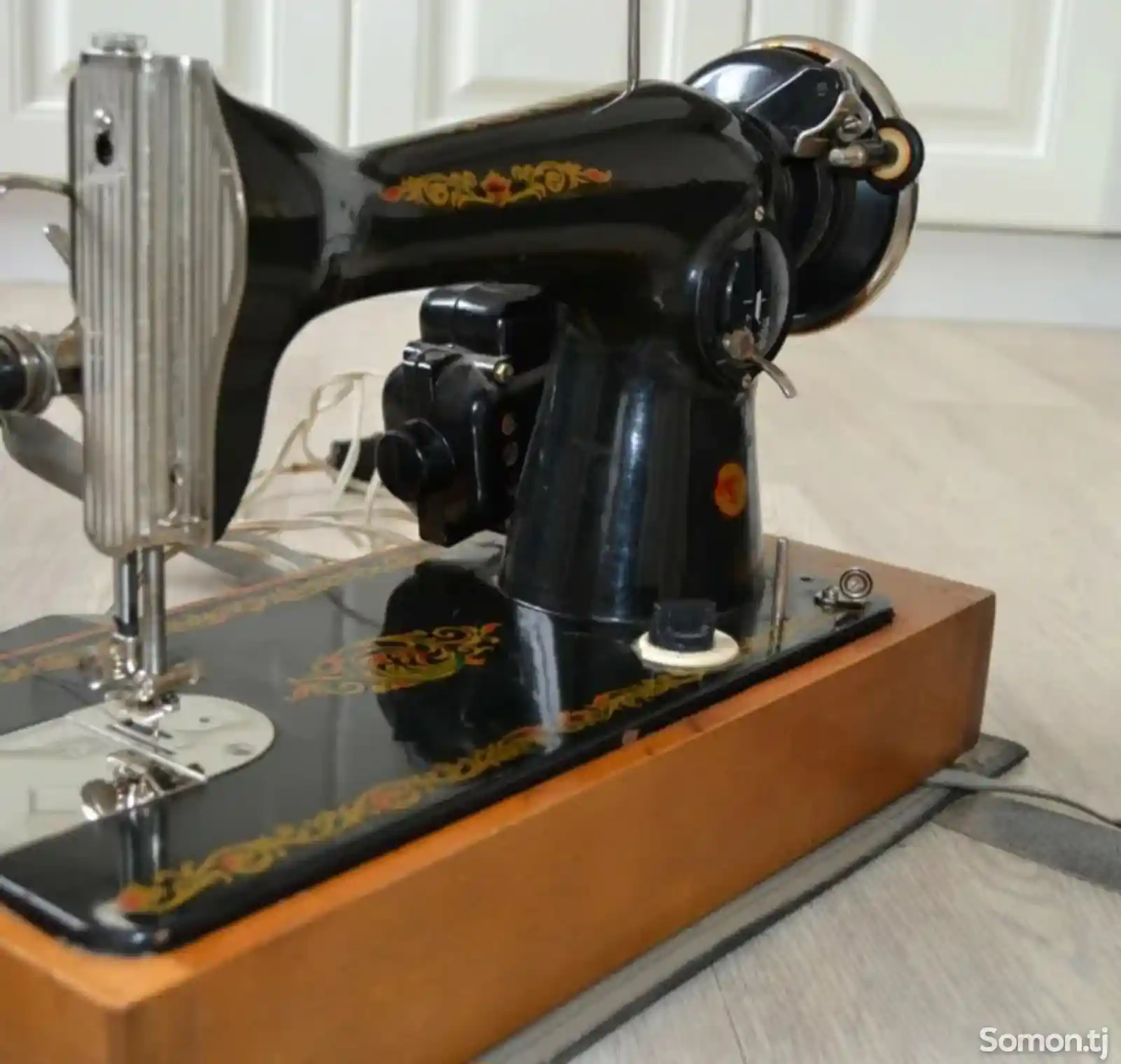 Швейная машина с мотором-1