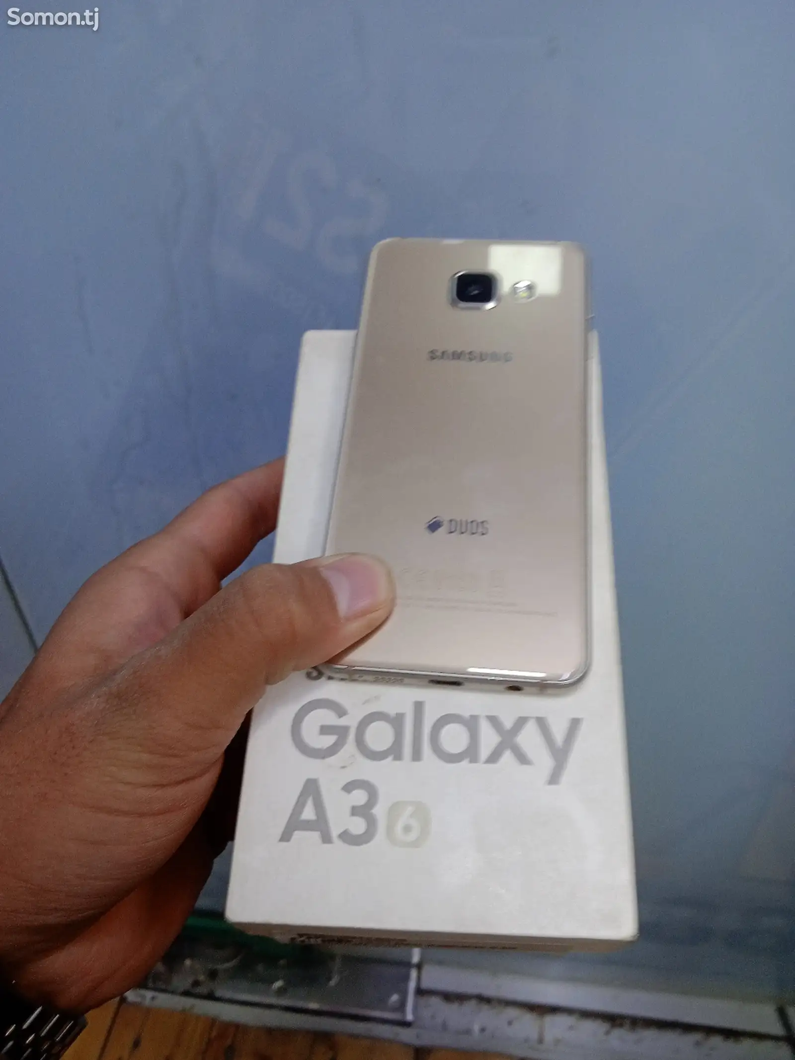 Samsung Galaxy A3-1