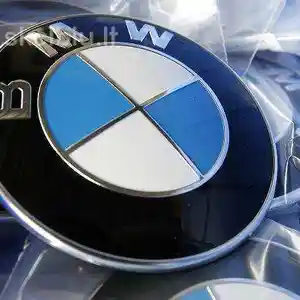 Эмблема капота BMW