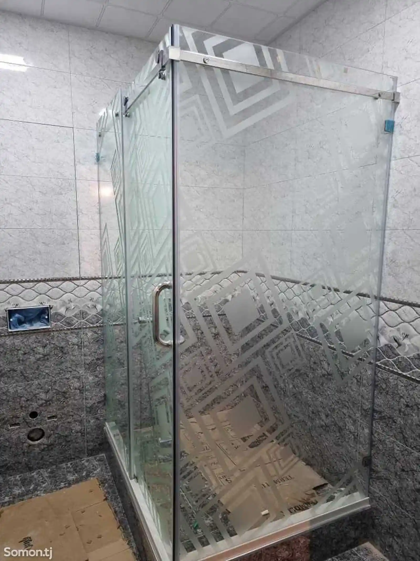 Стеклянная душ.кабина на заказ-10