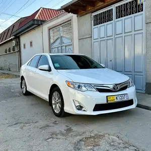 Toyota Camry, 2012