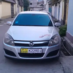 Opel Astra H, 2004