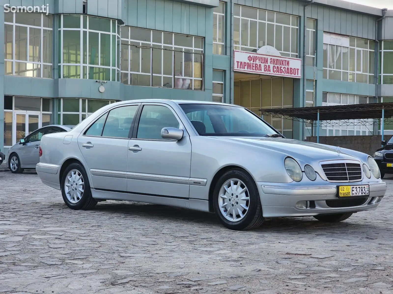 Mercedes-Benz E class, 2000-1