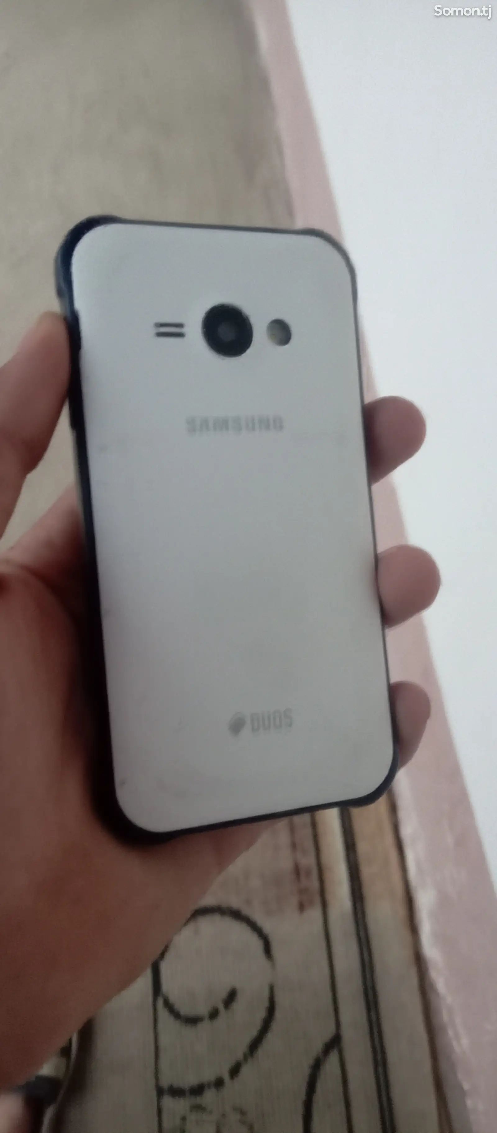 Samsung Galaxy j1ace-1