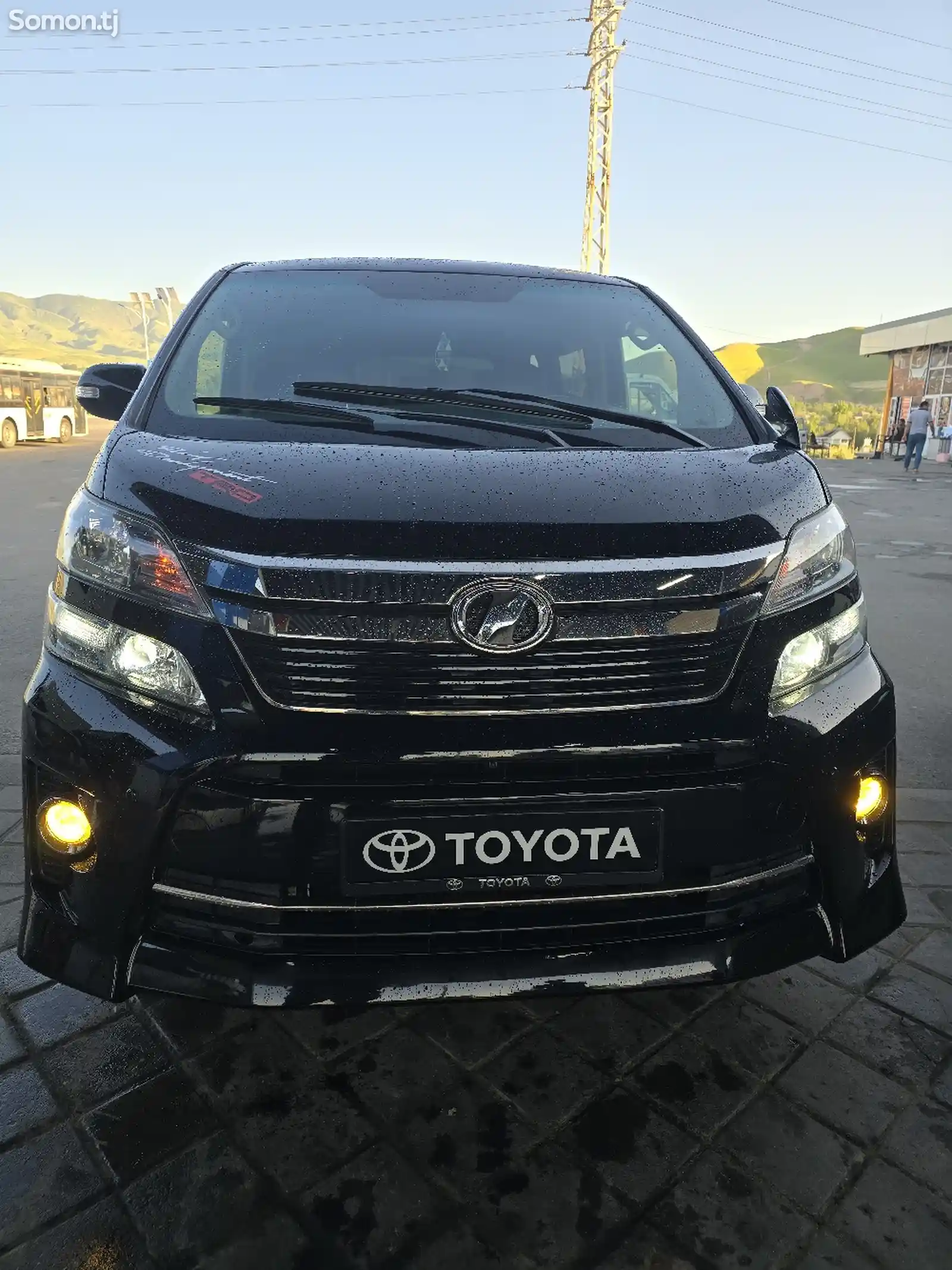 Toyota Vellfire, 2014-13