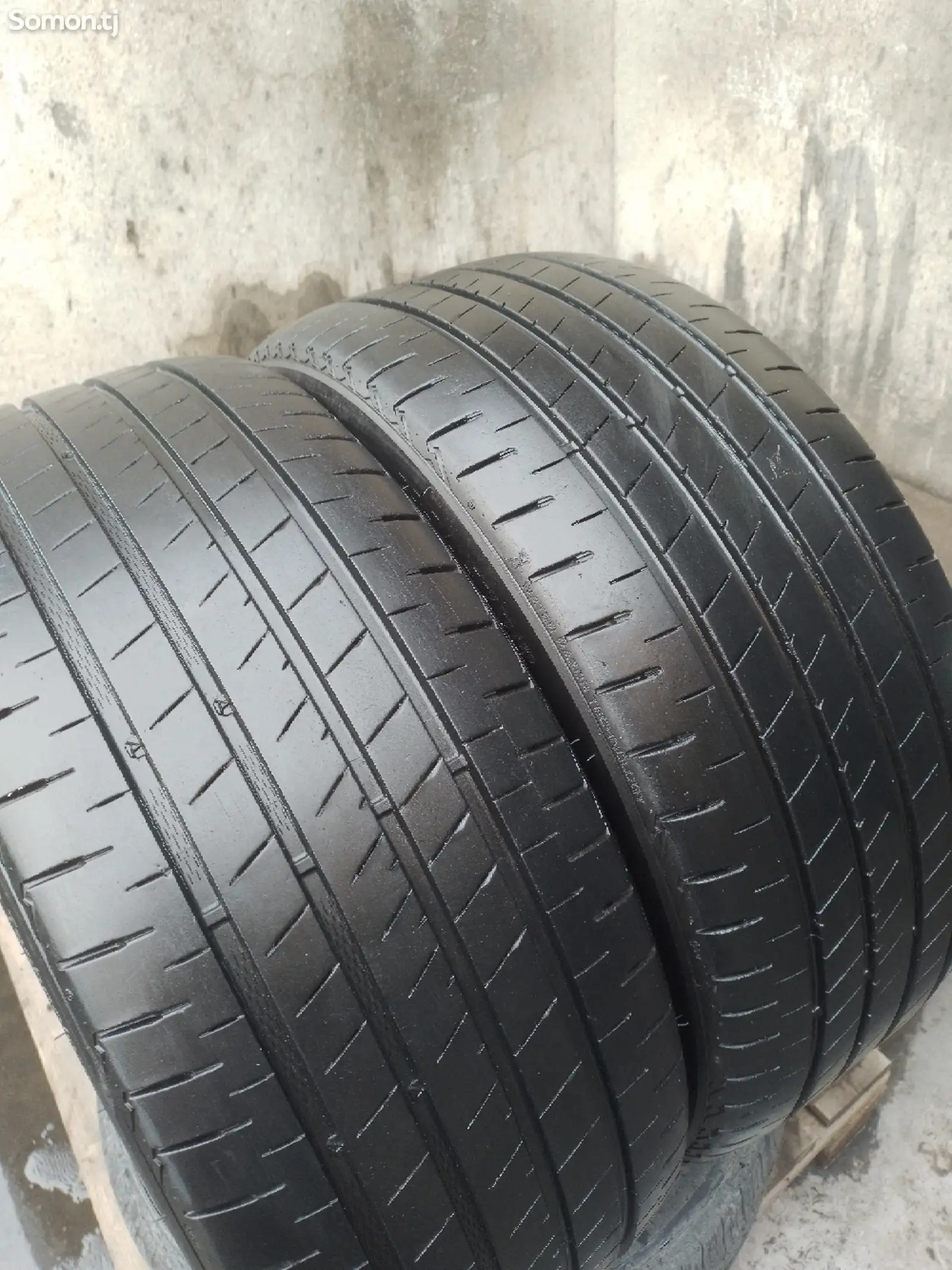 Шины 235/45 R18