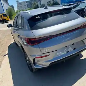 BYD E2, 2024