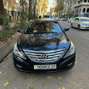 Hyundai Sonata, 2012