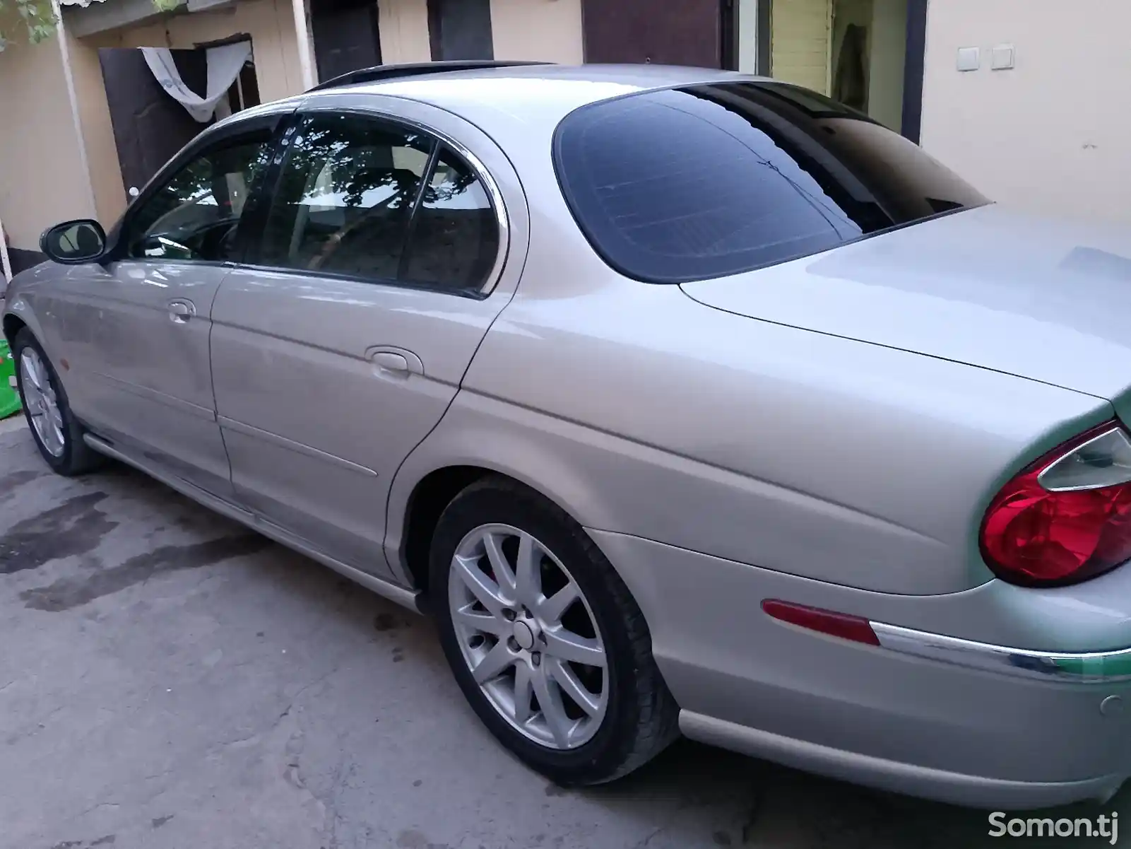 Jaguar S-Type, 2000-1