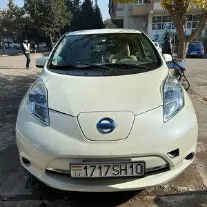 Nissan Leaf, 2012