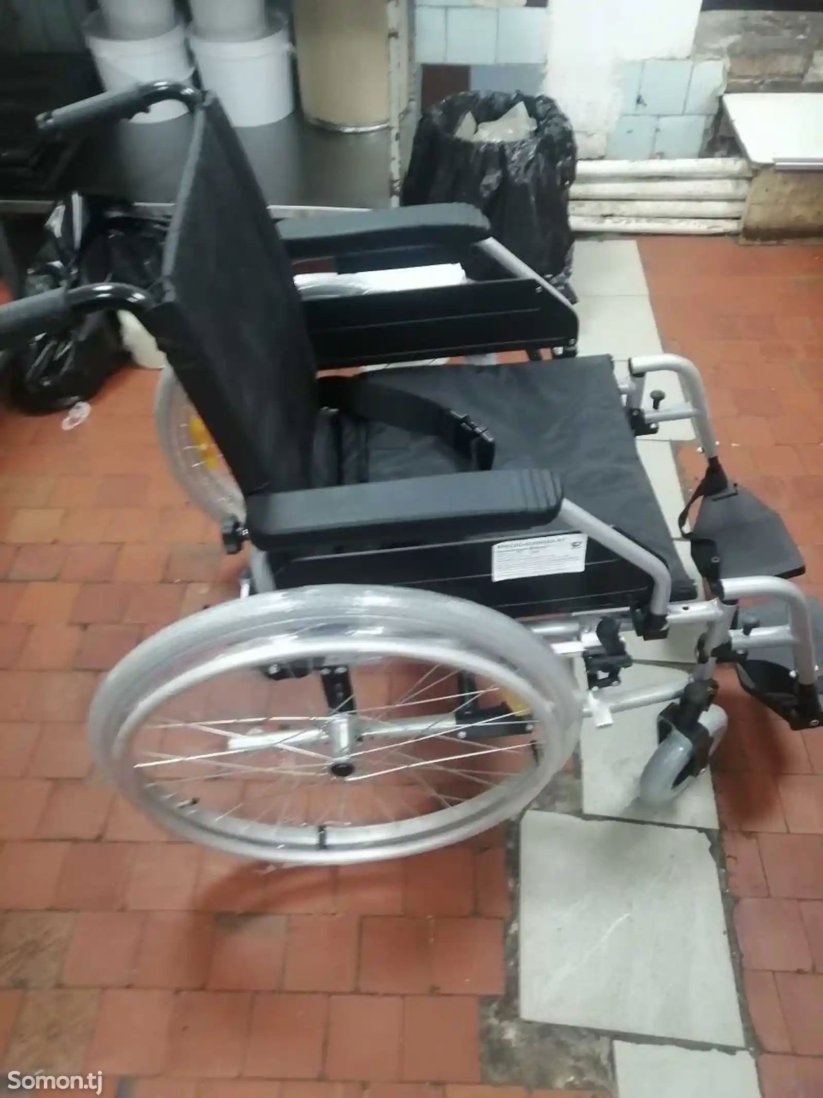 Инвалидная коляска-12