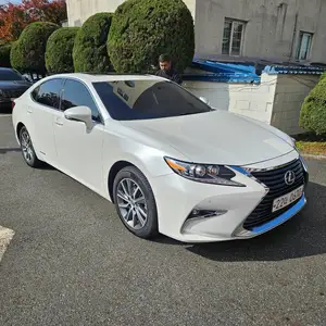 Lexus ES series, 2016