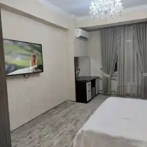 2-комн. квартира, 18 этаж, 80 м², Дом Алфемо