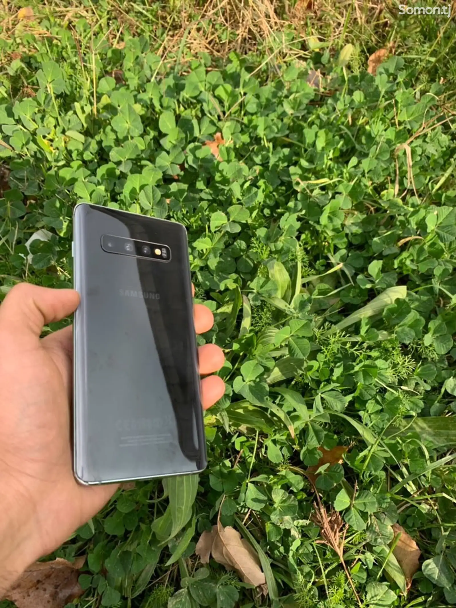 Samsung Galaxy s10 plus-1