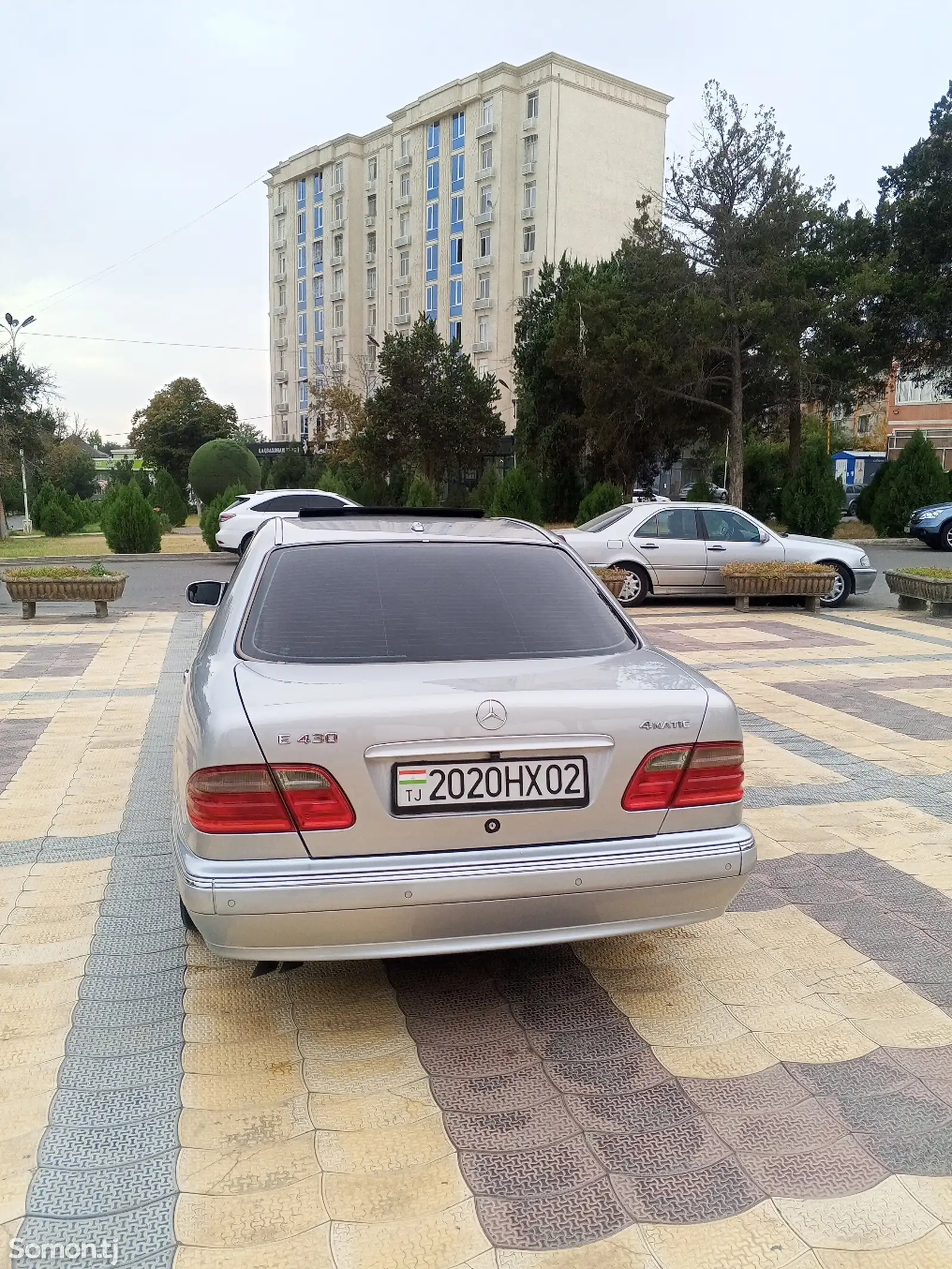 Mercedes-Benz E class, 2002-3