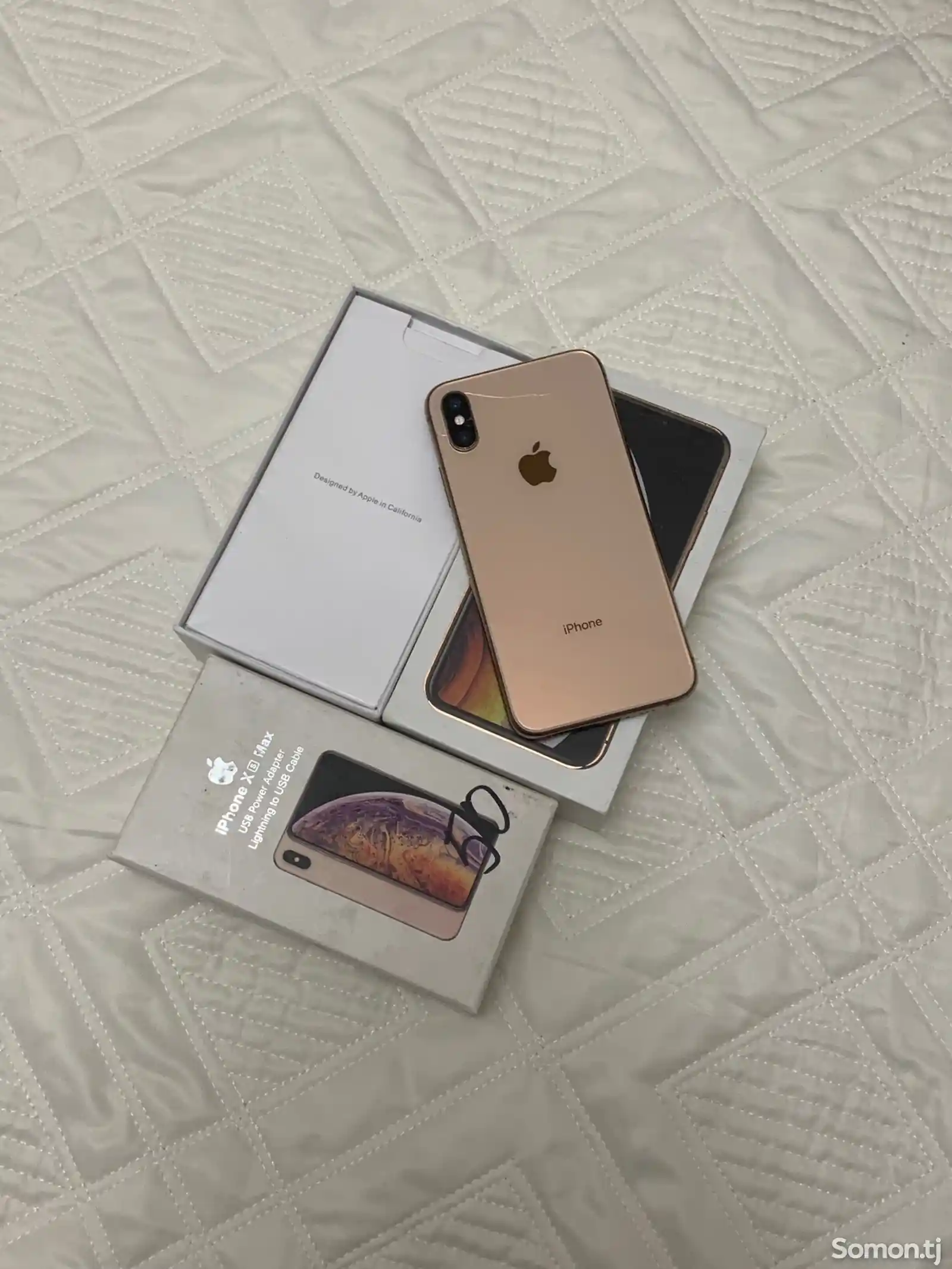 Apple iPhone Xs, 64 gb, Gold-1