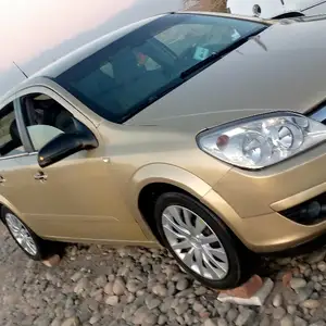 Opel Astra H, 2004