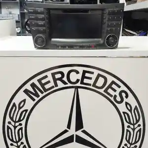 Магнитола от Mercedes Benz