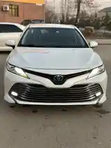 Toyota Camry, 2018-9