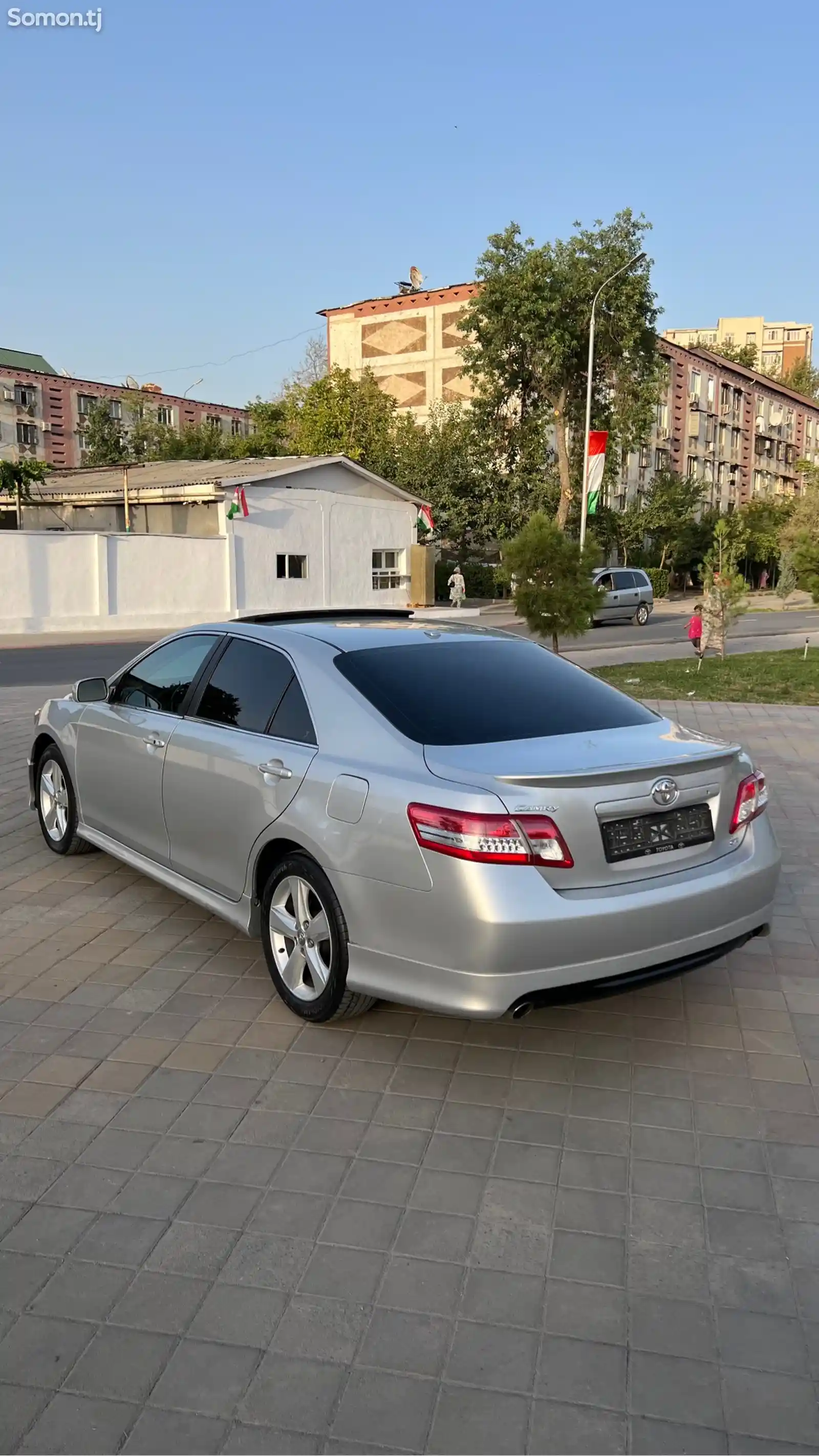 Toyota Camry , 2010-10