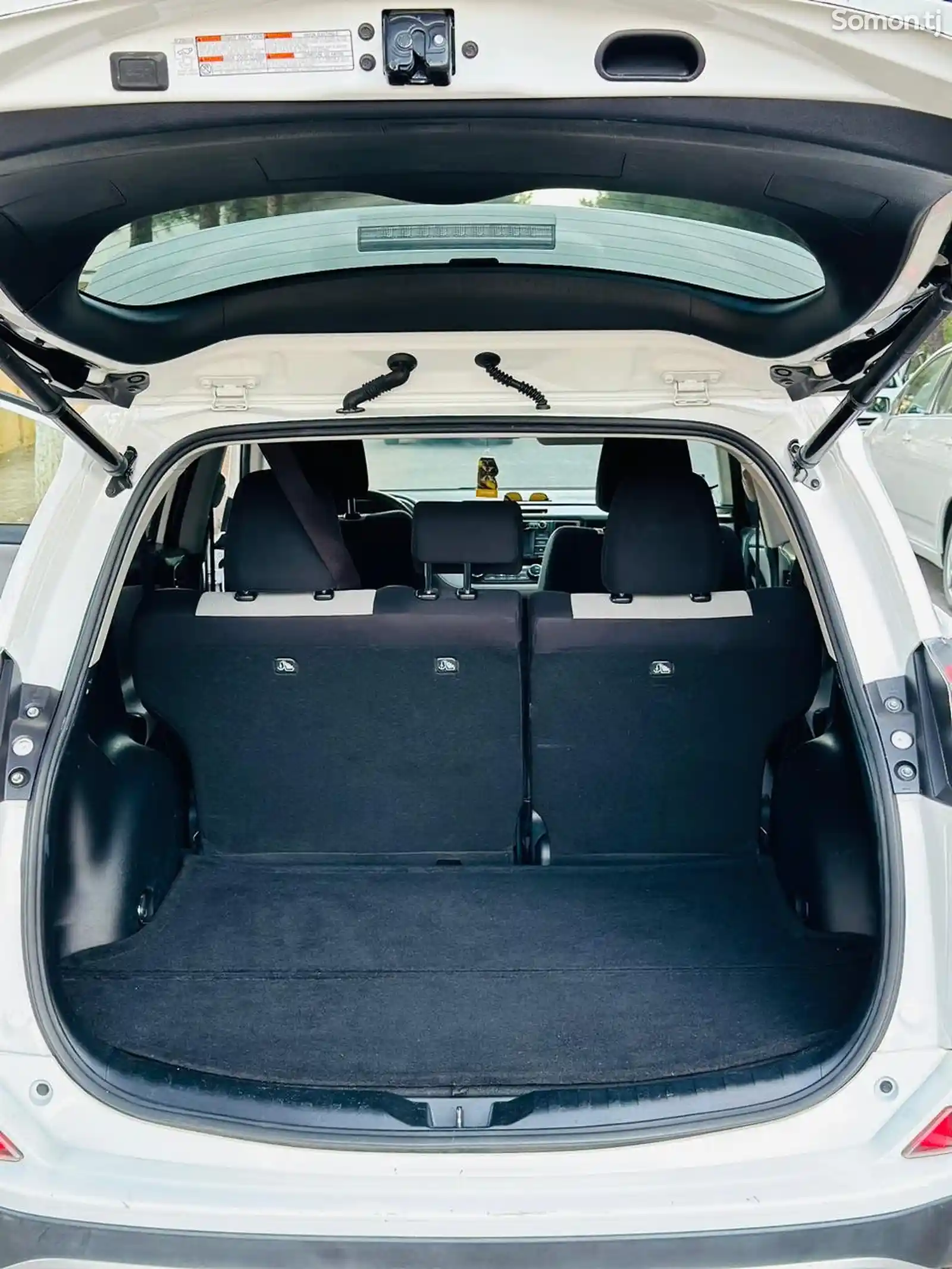 Toyota RAV 4, 2017-7