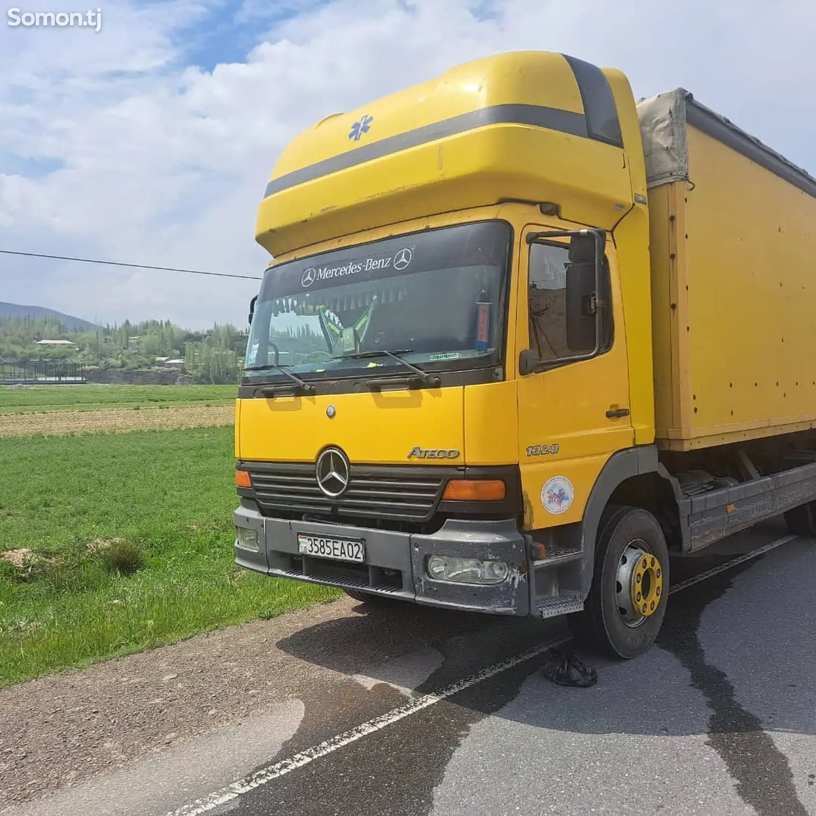 Бортовой грузовик Mercedes Atego 1328