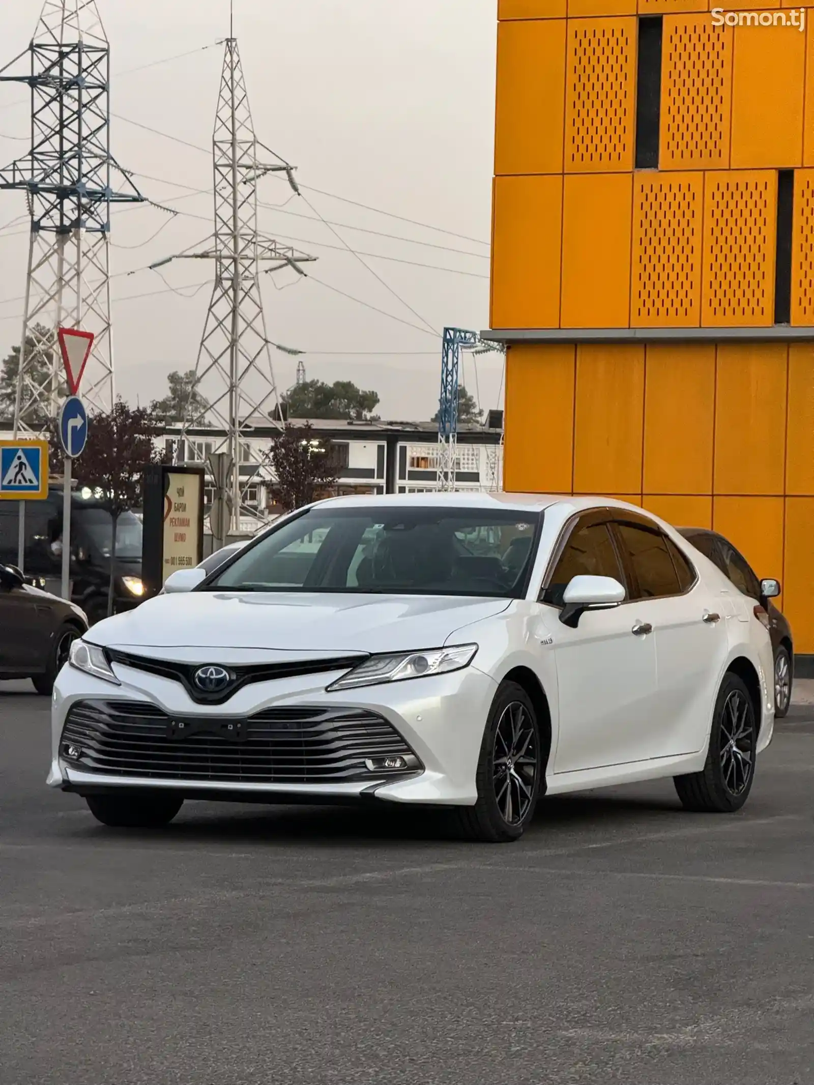 Toyota Camry, 2018-4