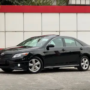 Toyota Camry, 2010