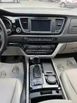 Kia Carnival, 2015-8