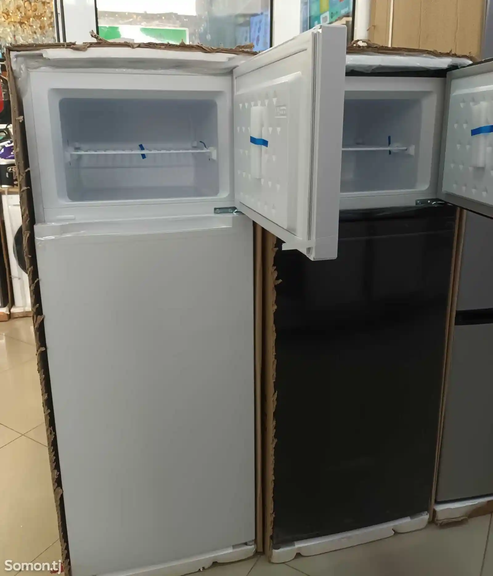 Холодильник Premier-8