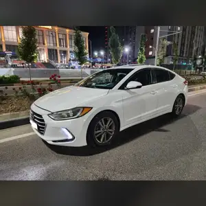 Hyundai Elantra, 2018