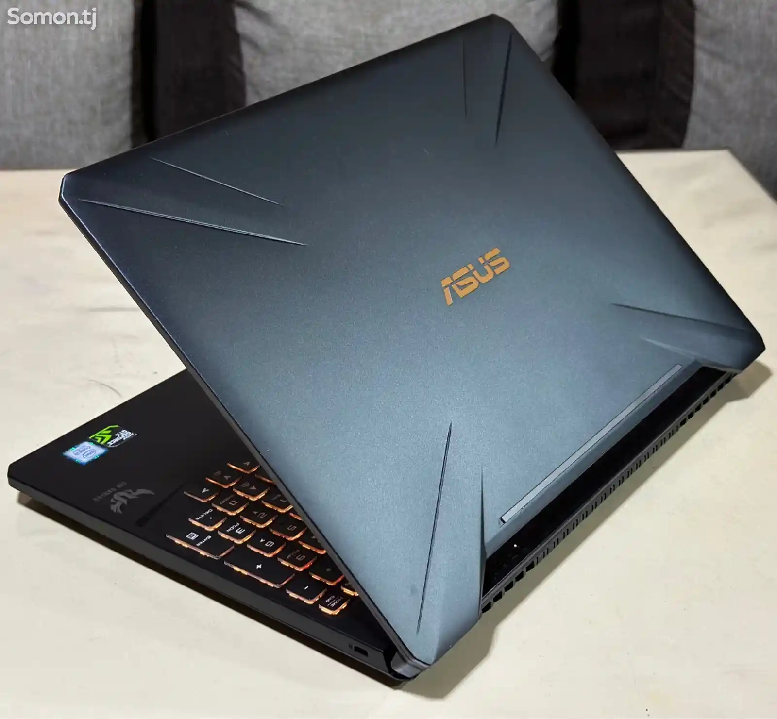 Игровой ноутбук Asus TUF FX86F i5-8gen-4