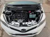 Toyota Vitz, 2015-11