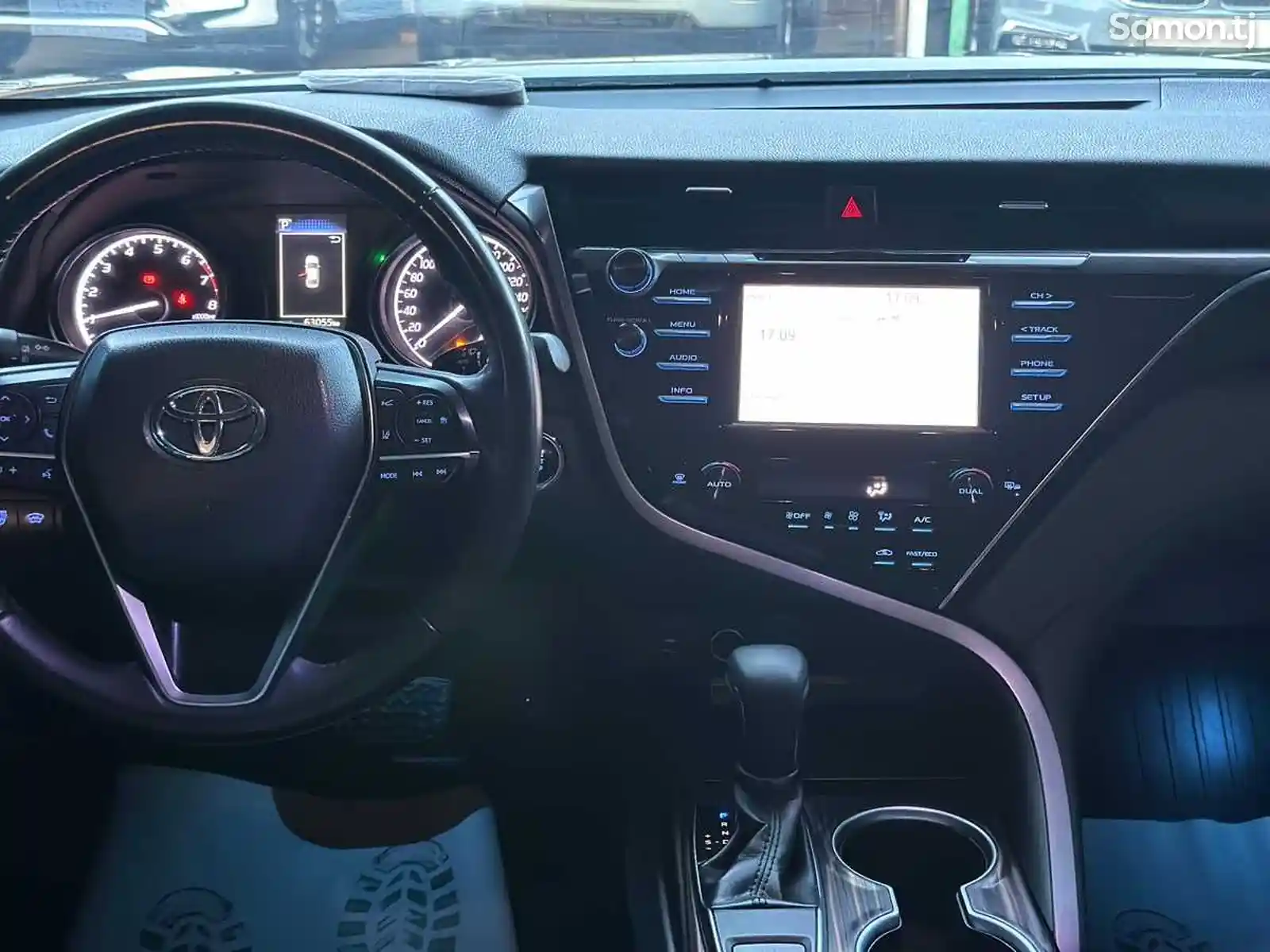 Toyota Camry, 2019-5
