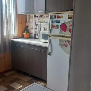 2-комн. квартира, 4 этаж, 42м², 1 мкр 34 дом