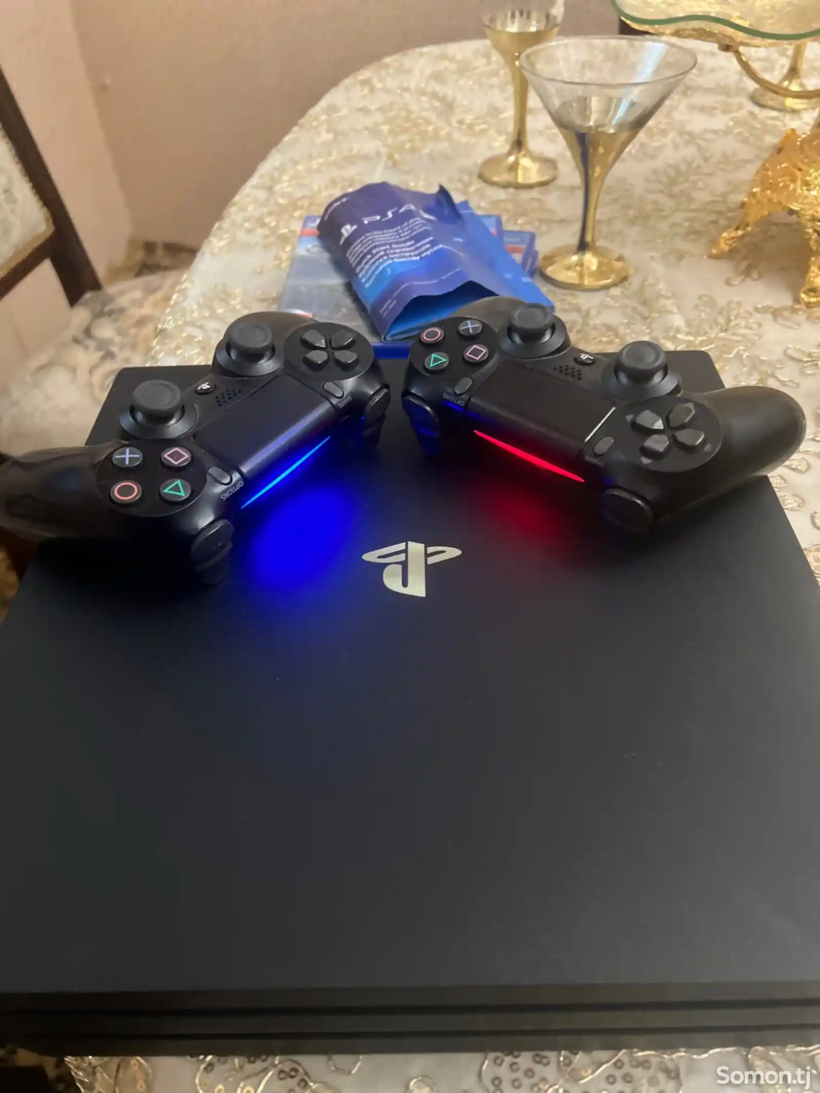 Игровая приставка Sony PlayStation 4 Pro-2