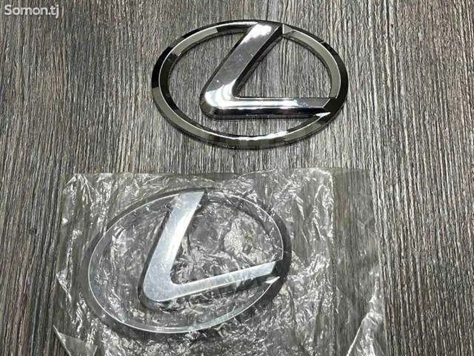 Знак от Lexus 2010-2015-2