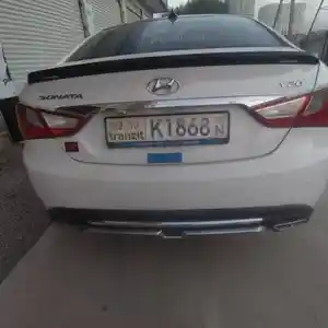 Hyundai Sonata, 2011