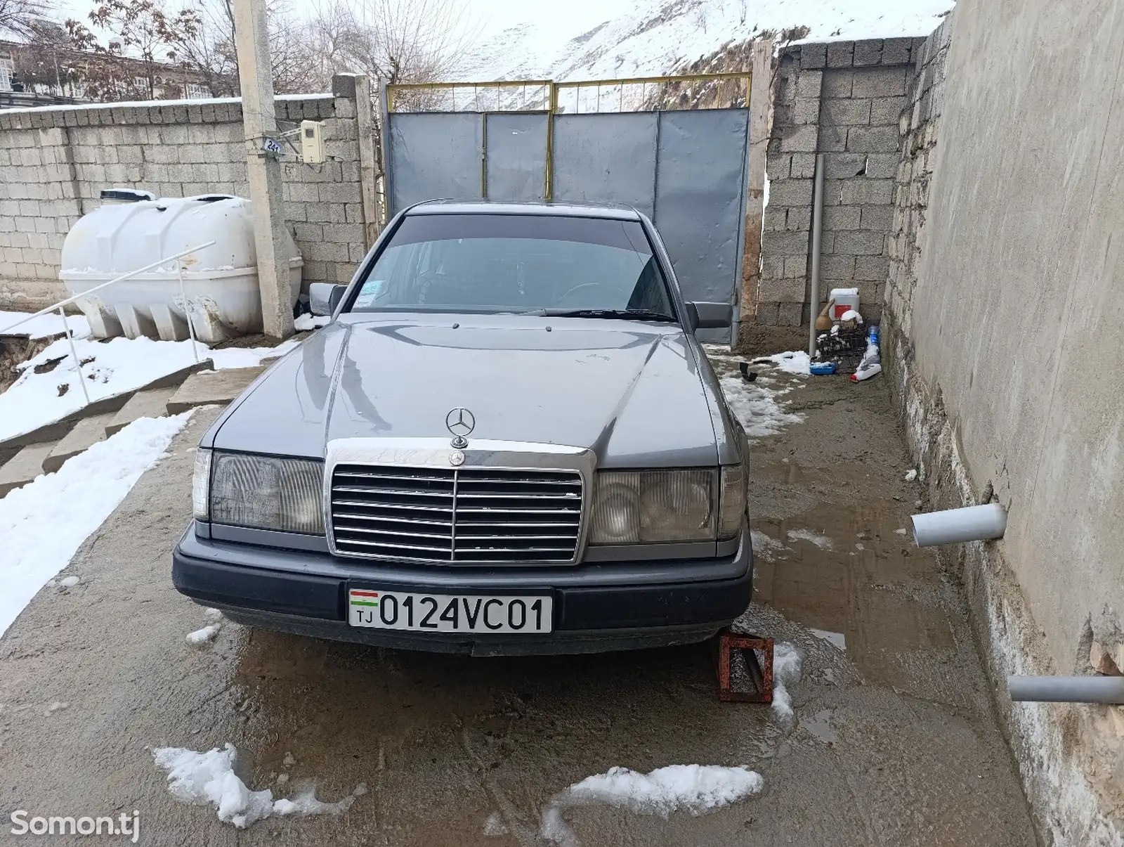 Mercedes-Benz W124, 1988-1