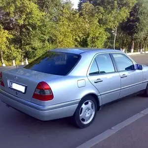 Бампер на Mercedes-Benz