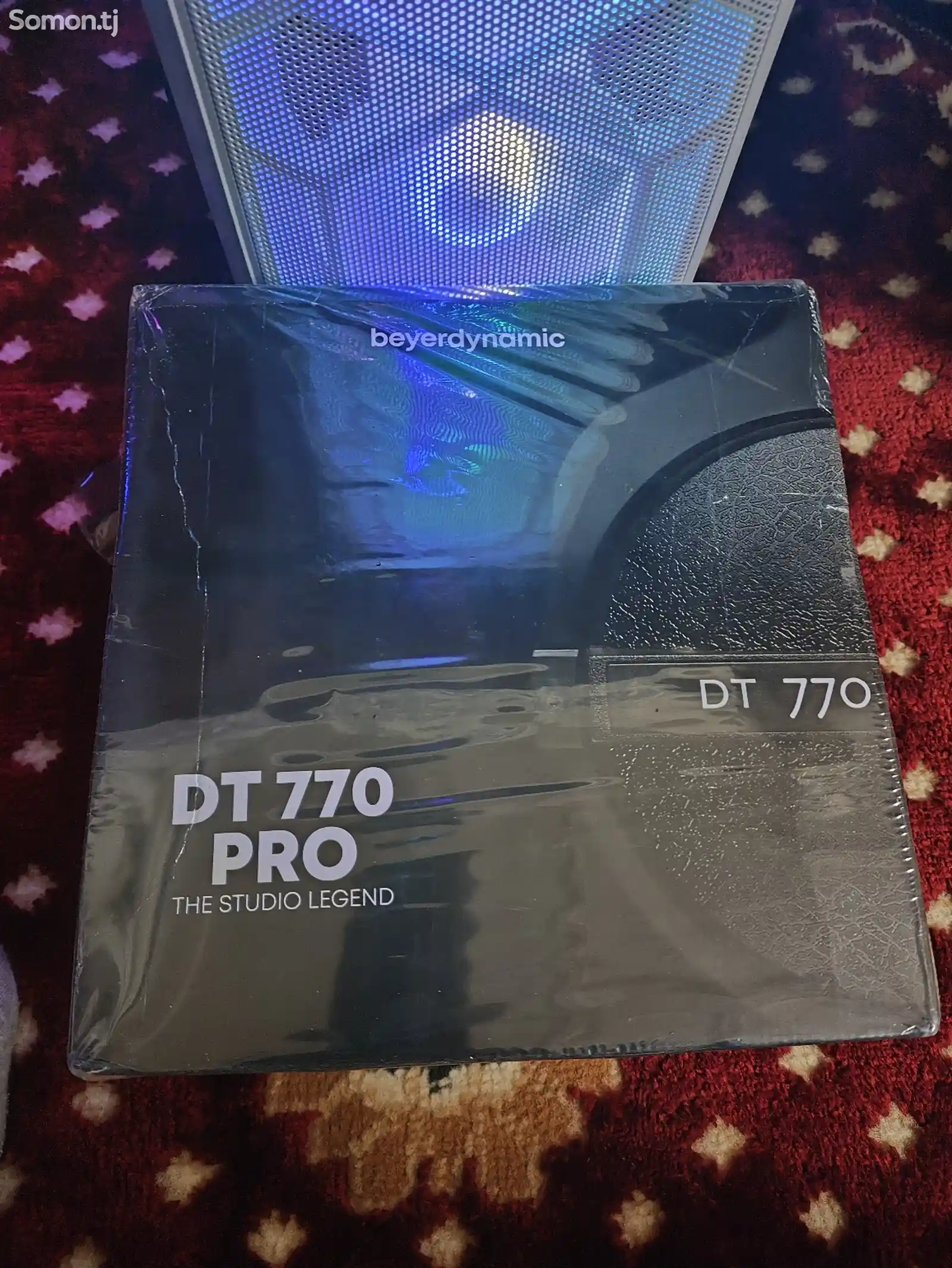 Студийные наушники Beyerdynamic DT 770 pro-1