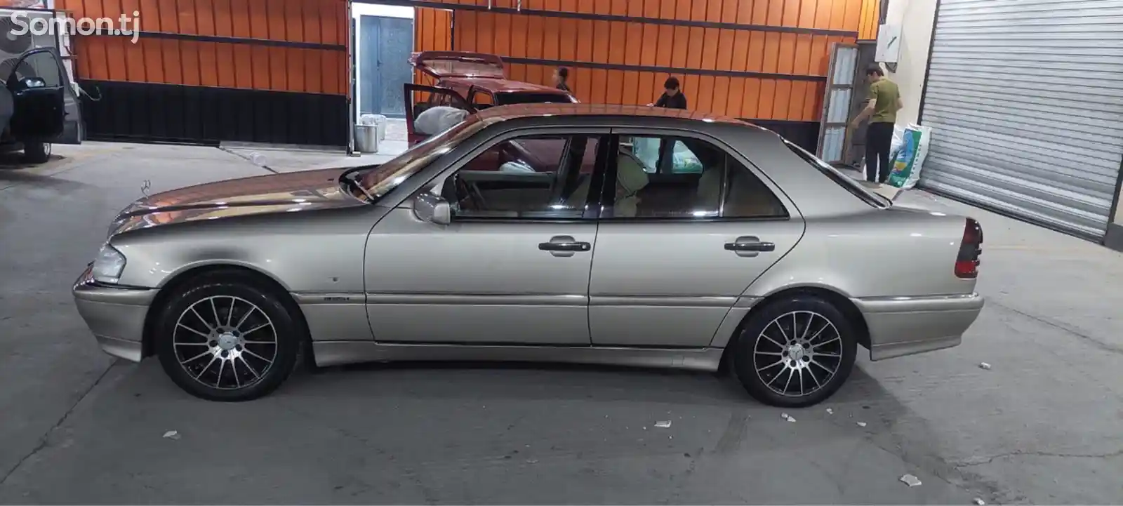 Mercedes-Benz E class, 1998-4